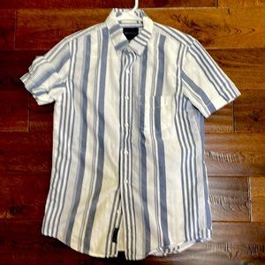 American Eagle Soft Short Sleeve Shirt